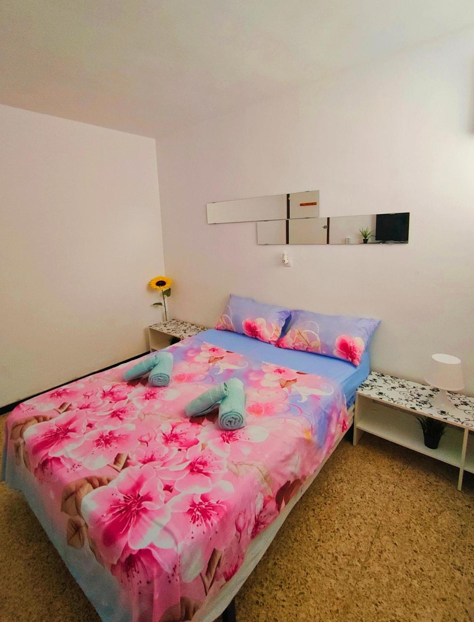 Sunny Room In Habitat 마스팔로마스 외부 사진
